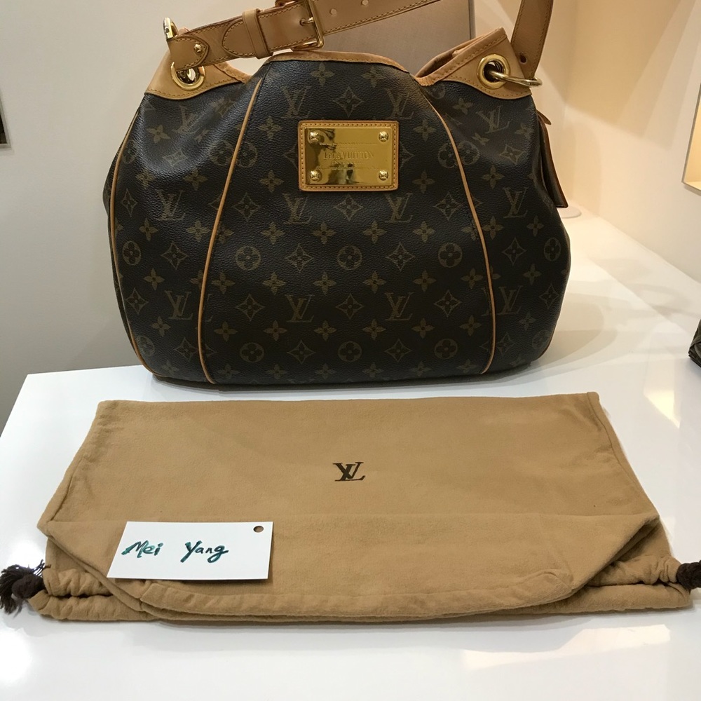 Louis Vuitton dust bag